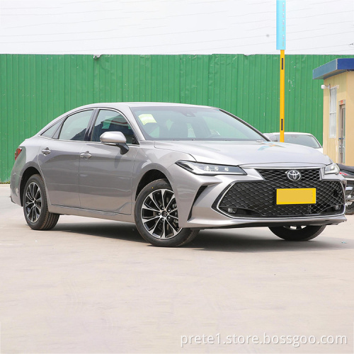 Hot selling in 2023 Toyota Asian Dragon 2022 2.5L gasoline car Maximum speed 205km 5 seats Electric skylight Asian Dragon